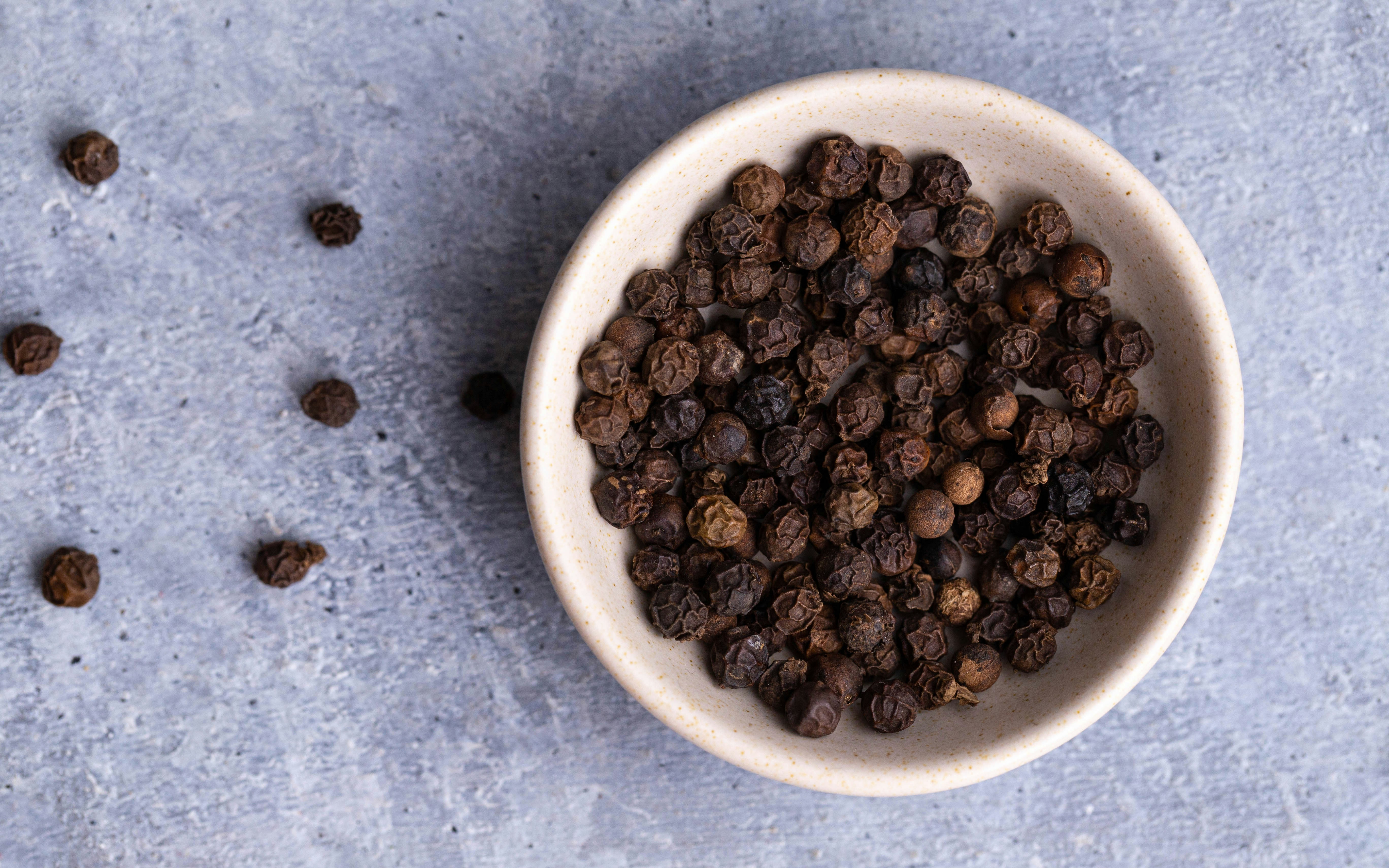 Kottathara Black Pepper — Whole